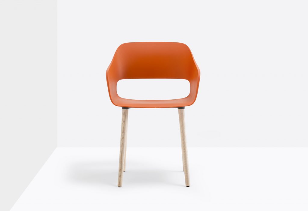 red shell armchair with ash legs