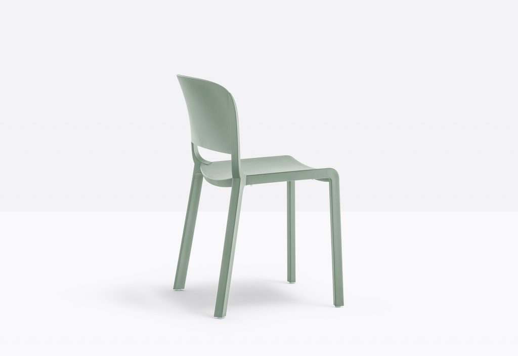 green stackable traditional bistro chair