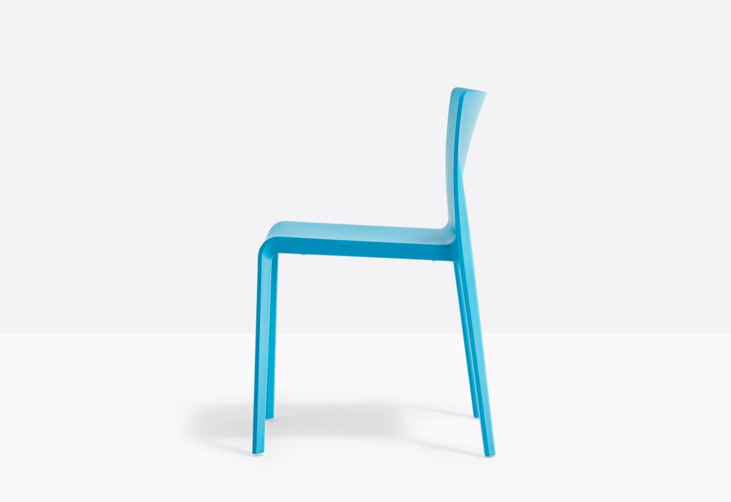 blue stylish stackable polypropylene chair